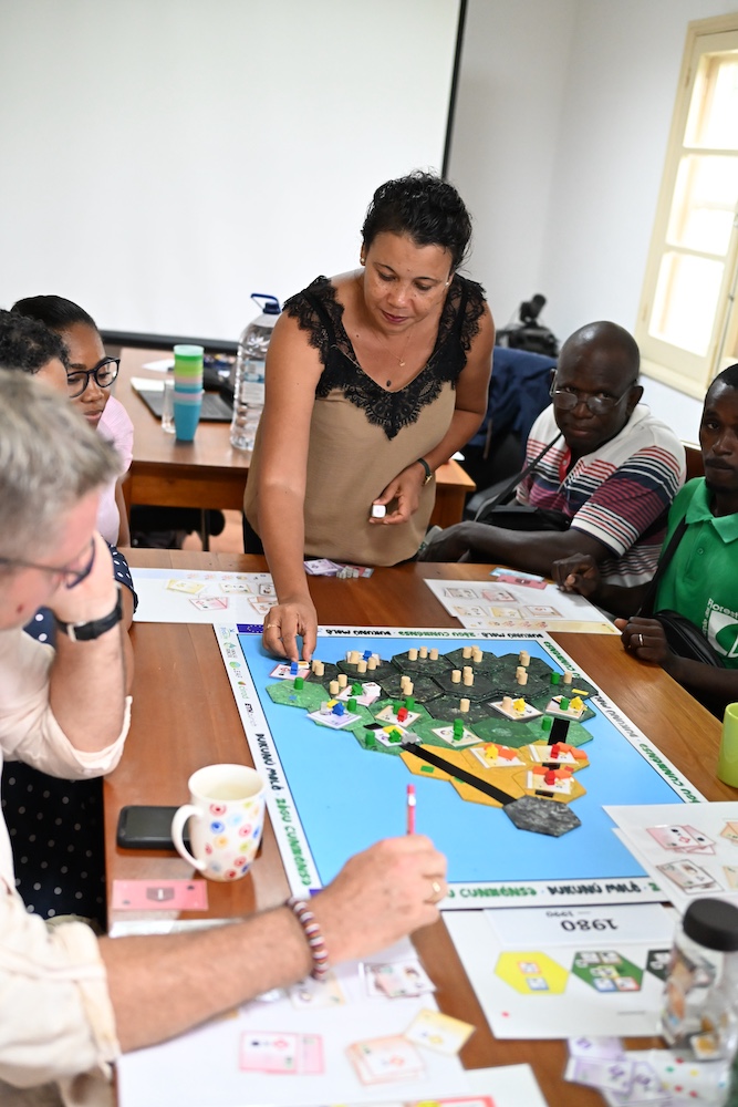 Dukunu Mole - Wicked games facilitated by the BirdLife International team